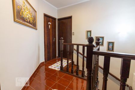 Casa à venda com 180m², 3 quartos e 4 vagasHall