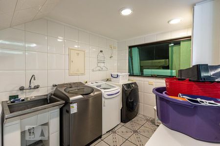 Casa à venda com 800m², 7 quartos e 8 vagasLavanderia