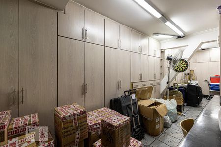 Casa à venda com 800m², 7 quartos e 8 vagasDepósito 2