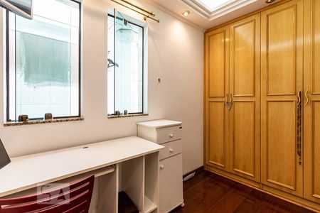 Casa à venda com 800m², 7 quartos e 8 vagasEscritório