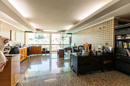 Casa à venda com 800m², 7 quartos e 8 vagasSalão de Festas