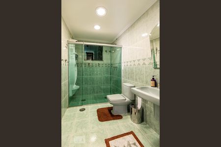 Casa à venda com 800m², 7 quartos e 8 vagasBanheiro do Espaço Gourmet