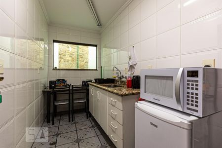 Casa à venda com 800m², 7 quartos e 8 vagasCozinha do Salão de Festas