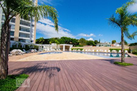 Apartamento à venda com 75m², 2 quartos e 2 vagasÁrea comum - Piscina