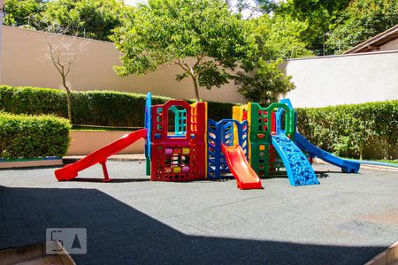 Apartamento à venda com 75m², 2 quartos e 2 vagasÁrea Comum - Playground