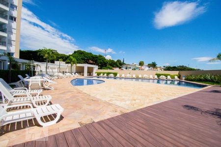 Apartamento à venda com 75m², 2 quartos e 2 vagasÁrea comum - Piscina