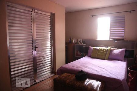 Casa à venda com 300m², 6 quartos e 3 vagasQuarto 2 casa 1