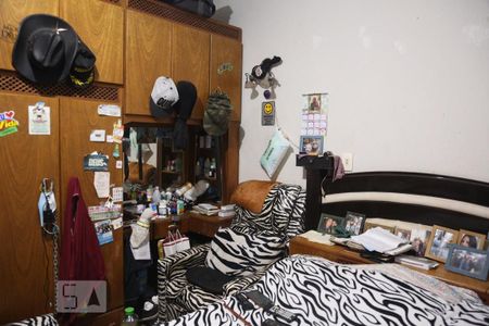 Casa à venda com 300m², 6 quartos e 3 vagasQuarto casa 2