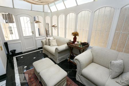 Casa à venda com 450m², 4 quartos e 6 vagas Casa à venda com 450m², 4 quartos e 6 vagasSala 3