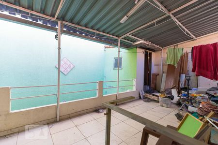 Casa à venda com 300m², 5 quartos e sem vaga Casa à venda com 300m², 5 quartos e sem vagaCobertura