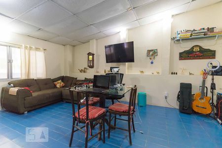 Casa à venda com 300m², 5 quartos e sem vaga Casa à venda com 300m², 5 quartos e sem vagaSuíte 4