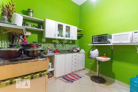 Casa à venda com 300m², 5 quartos e sem vaga Casa à venda com 300m², 5 quartos e sem vagaCozinha