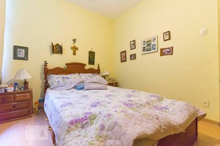 Casa à venda com 300m², 5 quartos e sem vaga Casa à venda com 300m², 5 quartos e sem vagaSuíte 1