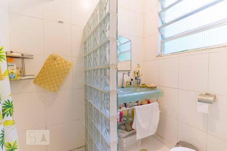 Casa à venda com 300m², 5 quartos e sem vaga Casa à venda com 300m², 5 quartos e sem vagaBanheiro da Suíte 1