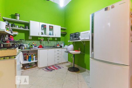 Casa à venda com 300m², 5 quartos e sem vaga Casa à venda com 300m², 5 quartos e sem vagaCozinha