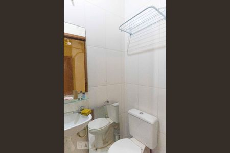 Casa à venda com 300m², 5 quartos e sem vaga Casa à venda com 300m², 5 quartos e sem vagaBanheiro Social 2