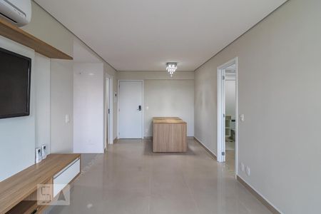 Sala de apartamento para alugar com 1 quarto, 49m² em Alphaville Industrial, Barueri