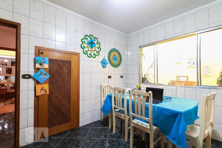 Casa à venda com 130m², 3 quartos e 2 vagas Casa à venda com 130m², 3 quartos e 2 vagasCopa
