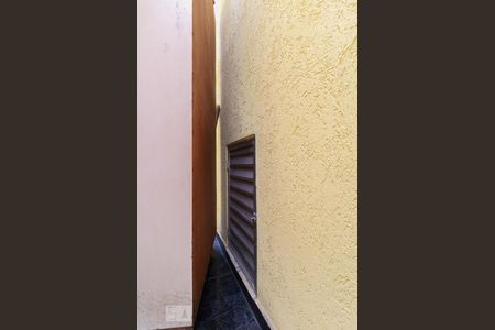 Casa à venda com 130m², 3 quartos e 2 vagas Casa à venda com 130m², 3 quartos e 2 vagasPorão