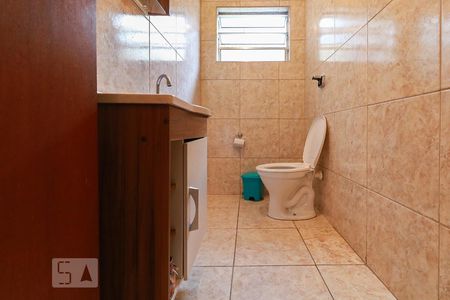 Casa à venda com 130m², 3 quartos e 2 vagas Casa à venda com 130m², 3 quartos e 2 vagasBanheiro