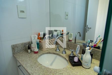 Apartamento à venda com 105m², 3 quartos e 2 vagasBanheiro da Suíte - Pia