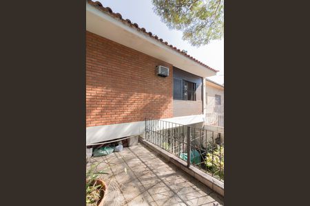 Casa à venda com 160m², 3 quartos e 2 vagas Casa à venda com 160m², 3 quartos e 2 vagasÁrea comum