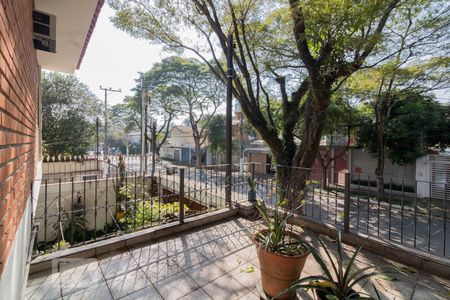 Casa à venda com 160m², 3 quartos e 2 vagas Casa à venda com 160m², 3 quartos e 2 vagasÁrea comum