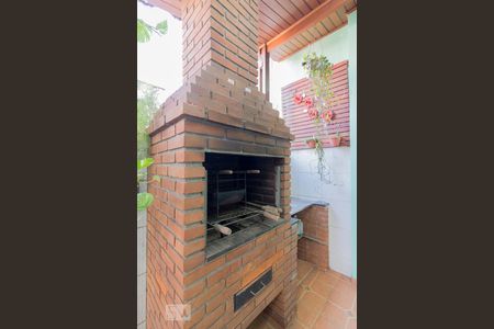 Casa à venda com 160m², 3 quartos e 2 vagas Casa à venda com 160m², 3 quartos e 2 vagasÁrea comum