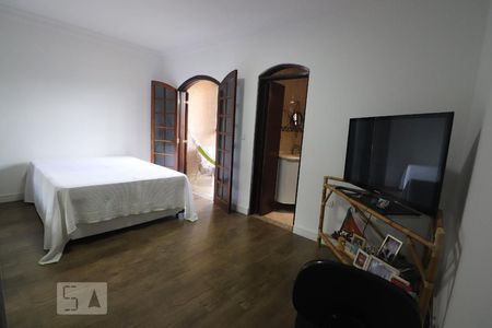 Casa à venda com 180m², 4 quartos e 3 vagasSuíte