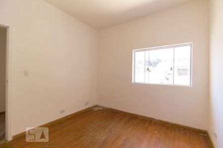 Casa à venda com 200m², 4 quartos e 2 vagasQuarto