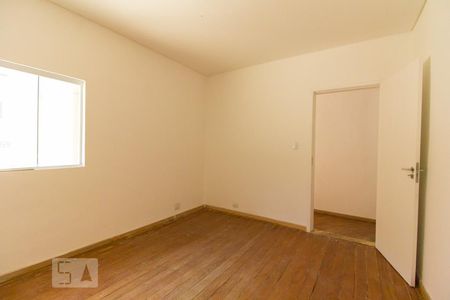 Casa à venda com 200m², 4 quartos e 2 vagasQuarto