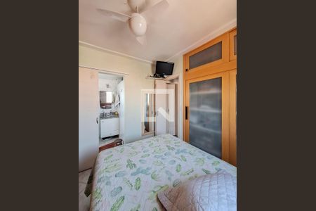 Apartamento à venda com 105m², 2 quartos e 2 vagasQuarto 2