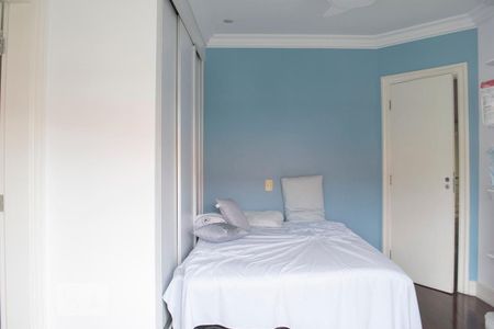 Casa à venda com 600m², 4 quartos e 4 vagas Casa à venda com 600m², 4 quartos e 4 vagasQUARTO 3 SUITE