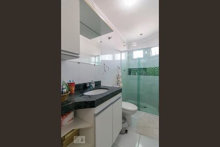 Apartamento à venda com 81m², 3 quartos e 1 vaga Apartamento à venda com 81m², 3 quartos e 1 vagaBanheiro