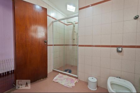 Casa à venda com 300m², 3 quartos e 3 vagas Casa à venda com 300m², 3 quartos e 3 vagasBanheiro da Suíte