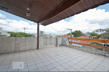 Casa à venda com 300m², 3 quartos e 3 vagas Casa à venda com 300m², 3 quartos e 3 vagasVaranda da Suíte