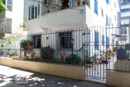 Apartamento à venda com 98m², 3 quartos e sem vaga Apartamento à venda com 98m², 3 quartos e sem vagaFachada