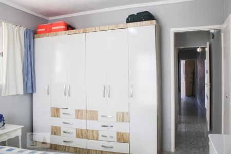 Casa à venda com 210m², 3 quartos e 2 vagas Casa à venda com 210m², 3 quartos e 2 vagasQuarto 3 - Suíte