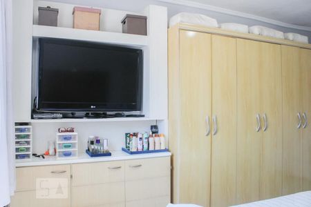 Casa à venda com 210m², 3 quartos e 2 vagas Casa à venda com 210m², 3 quartos e 2 vagasQuarto 2 - Suíte