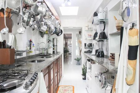 Casa à venda com 210m², 3 quartos e 2 vagas Casa à venda com 210m², 3 quartos e 2 vagasCozinha