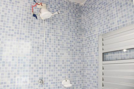 Casa à venda com 210m², 3 quartos e 2 vagas Casa à venda com 210m², 3 quartos e 2 vagasÁrea Externa - Banheiro