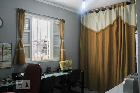 Casa à venda com 210m², 3 quartos e 2 vagas Casa à venda com 210m², 3 quartos e 2 vagasQuarto 1