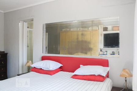 Casa à venda com 210m², 3 quartos e 2 vagas Casa à venda com 210m², 3 quartos e 2 vagasQuarto 2 - Suíte