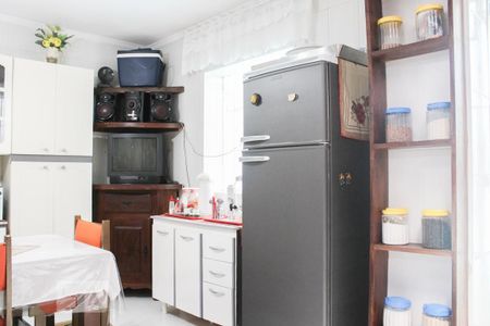 Casa à venda com 210m², 3 quartos e 2 vagas Casa à venda com 210m², 3 quartos e 2 vagasCozinha