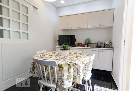 Casa à venda com 380m², 3 quartos e 2 vagasCozinha