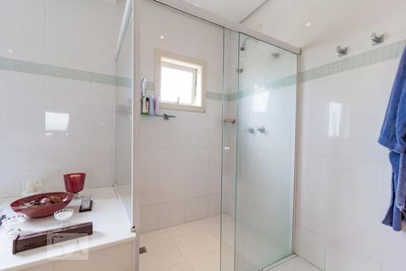 Casa à venda com 380m², 3 quartos e 2 vagasBanheiro da Suíte 3