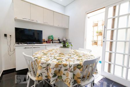 Casa à venda com 380m², 3 quartos e 2 vagasCozinha