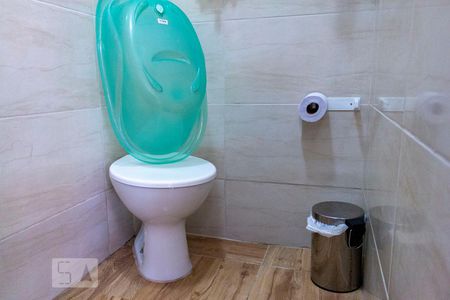 Casa à venda com 115m², 3 quartos e 3 vagasBanheiro de Serviço