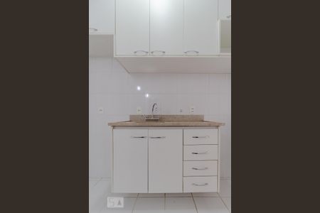 Apartamento à venda com 40m², 1 quarto e 1 vagaCozinha - Pia