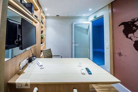 Studio à venda com 43m², 1 quarto e 1 vaga Studio à venda com 43m², 1 quarto e 1 vagaEscritório